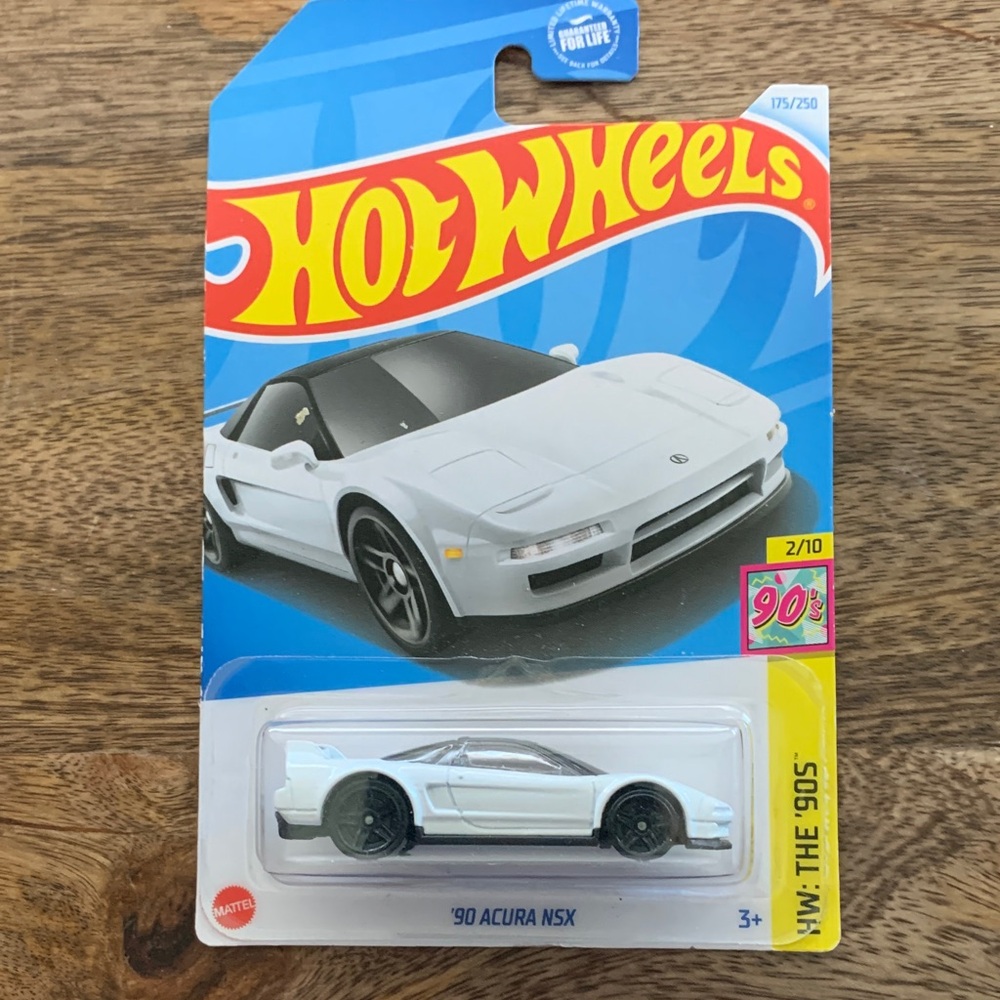 Mattel Hot Wheels '90 Acura NSX White Die-Cast Car - Picture 2 of 6